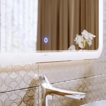 Vanda-Lux_1-1800x1800